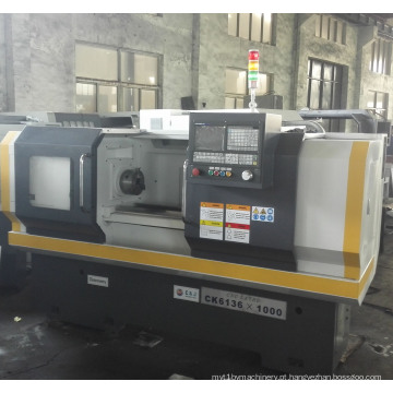 Máquina de Torno CNC de Precisão Ck6136 / 1000